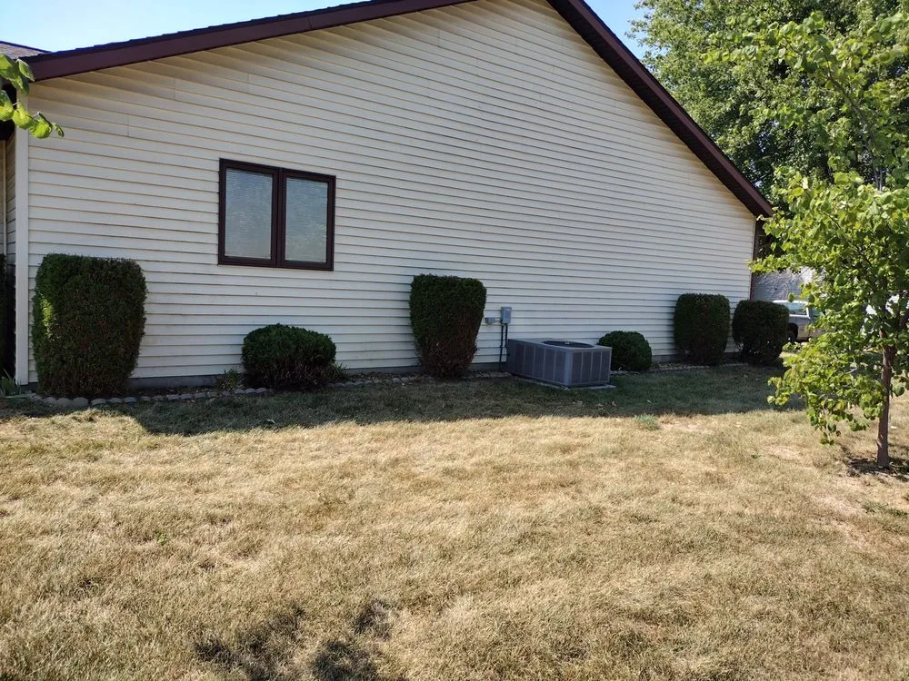 Custom landscaping services in Quincy, IL - SMAJ Mowing & Landscaping Service