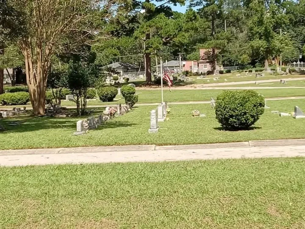 Expert outdoor landscaping in Goshen, AL by Small Lawn Service