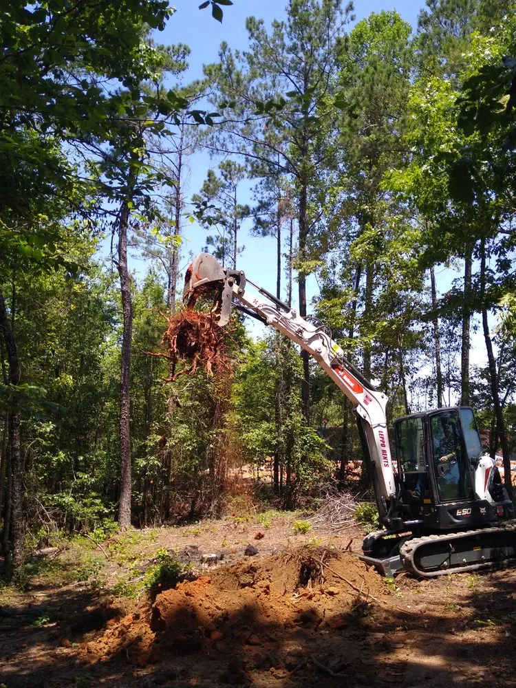 Trusted outdoor landscaping for beautiful yards in Dadeville, AL by Small Time Dirt Work
