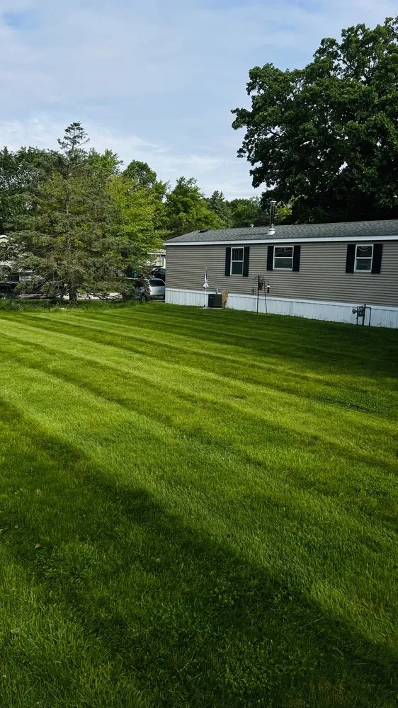 Professional yard cleanup service in Pewaukee, WI - Small Town Service’s