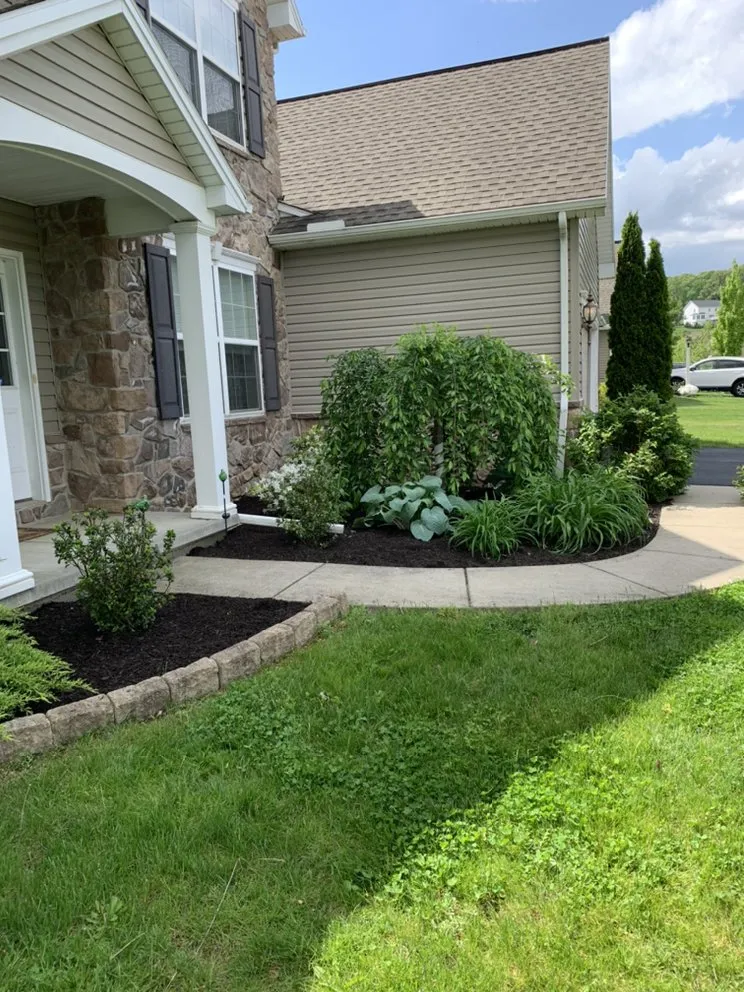 Affordable landscape design experts serving Mechanicsburg, PA - Smalley’s Lawn Care