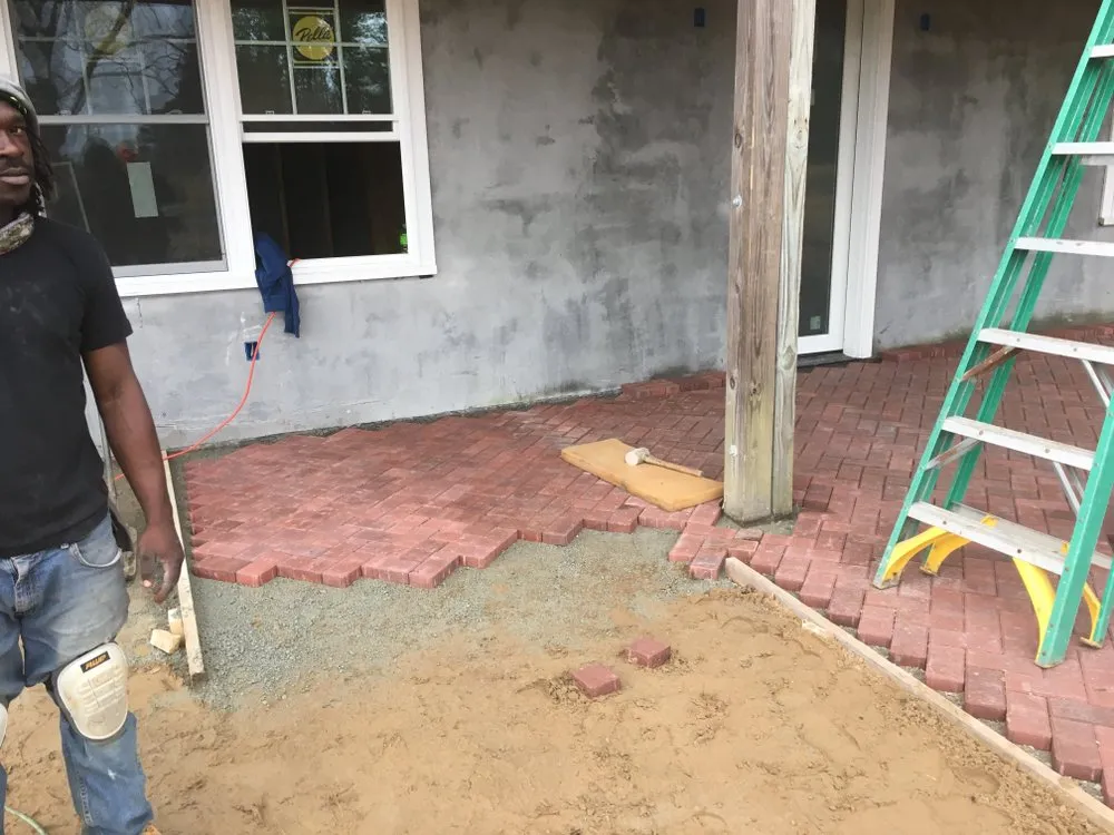 Expert yard maintenance in New Bern, NC - Smalls mowing and landscaping