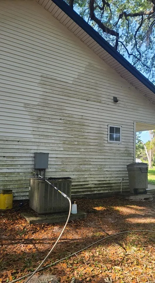 Trusted yard maintenance in High Springs, FL - Smalltown