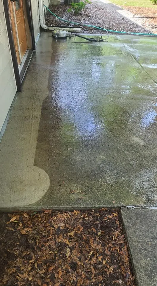 Custom outdoor landscaping in High Springs, FL - Smalltown