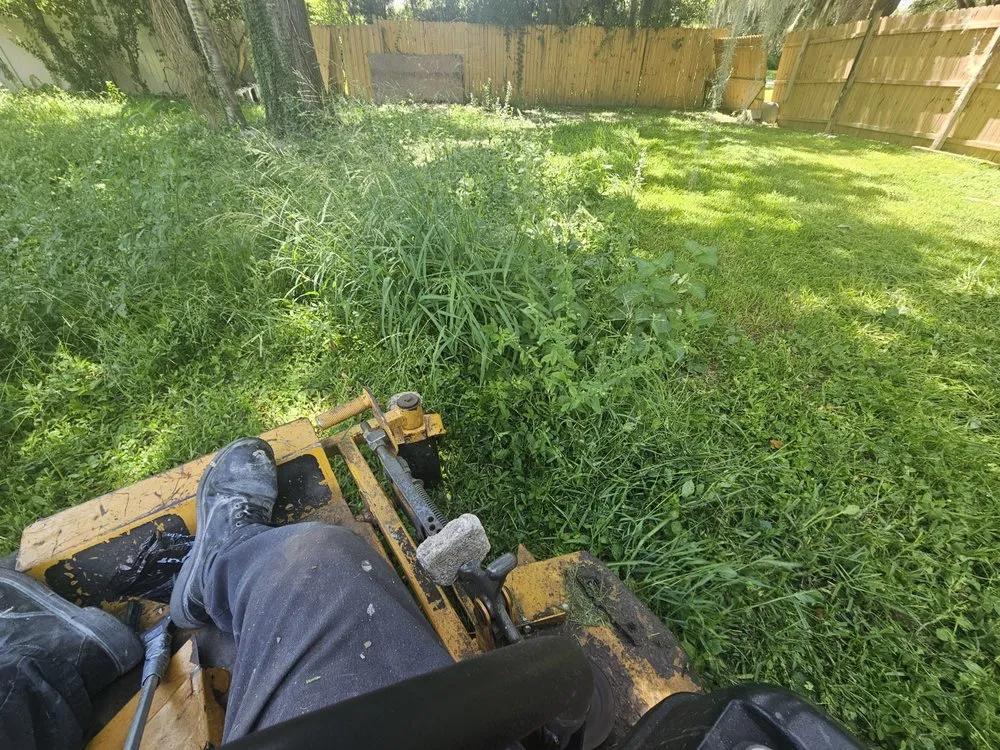 Expert garden landscaping for beautiful yards across Lockhart, FL - Smart Cut Grounds