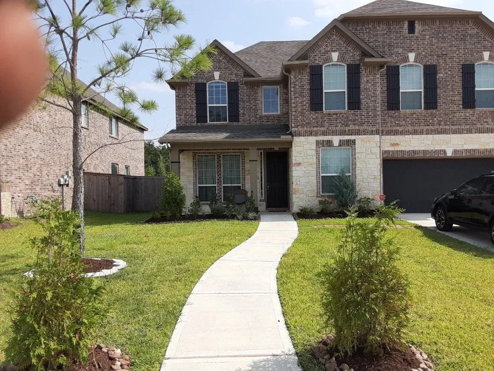 Expert landscape installation in Spring, TX - Smart Dumb Katz Landscaping