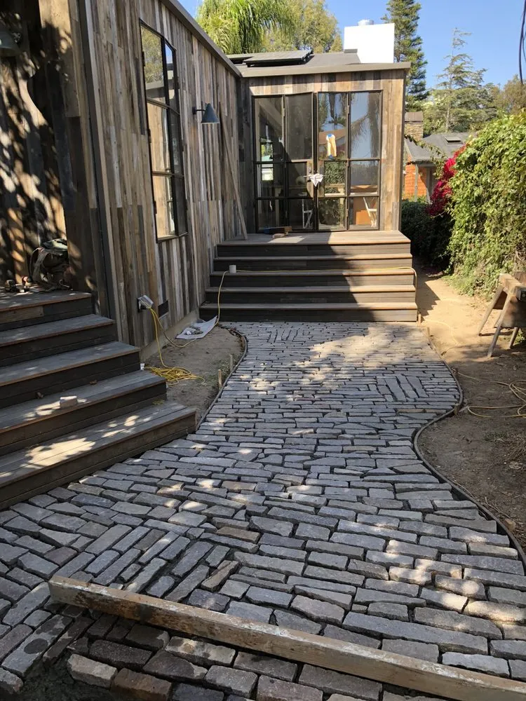 Top-rated landscape design for homes in Chatsworth, CA by Smart Eye Construction