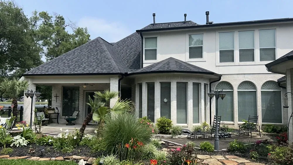 Custom lawn care service in Houston, TX - Smart Homes Remodeling