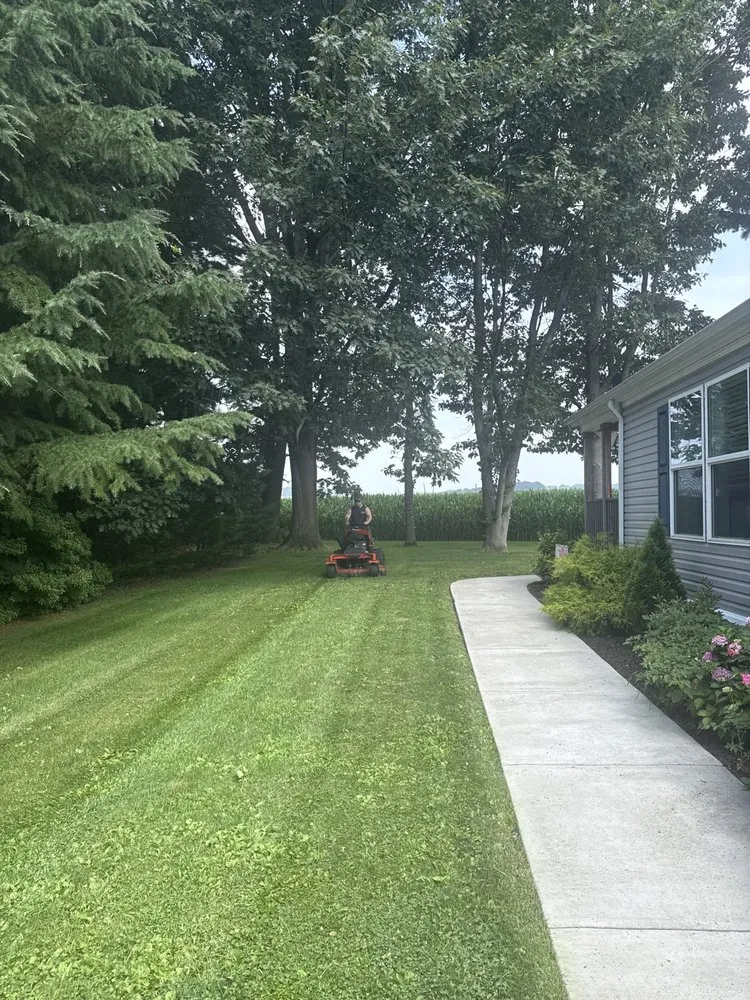 Top-rated landscaping services in Breinigsville, PA - Smart Property Management