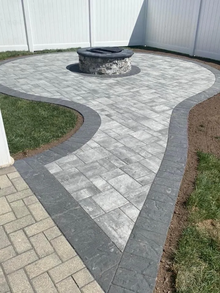 Custom lawn mowing service with custom design across Evanston, IL - Smartgreen Landscaping