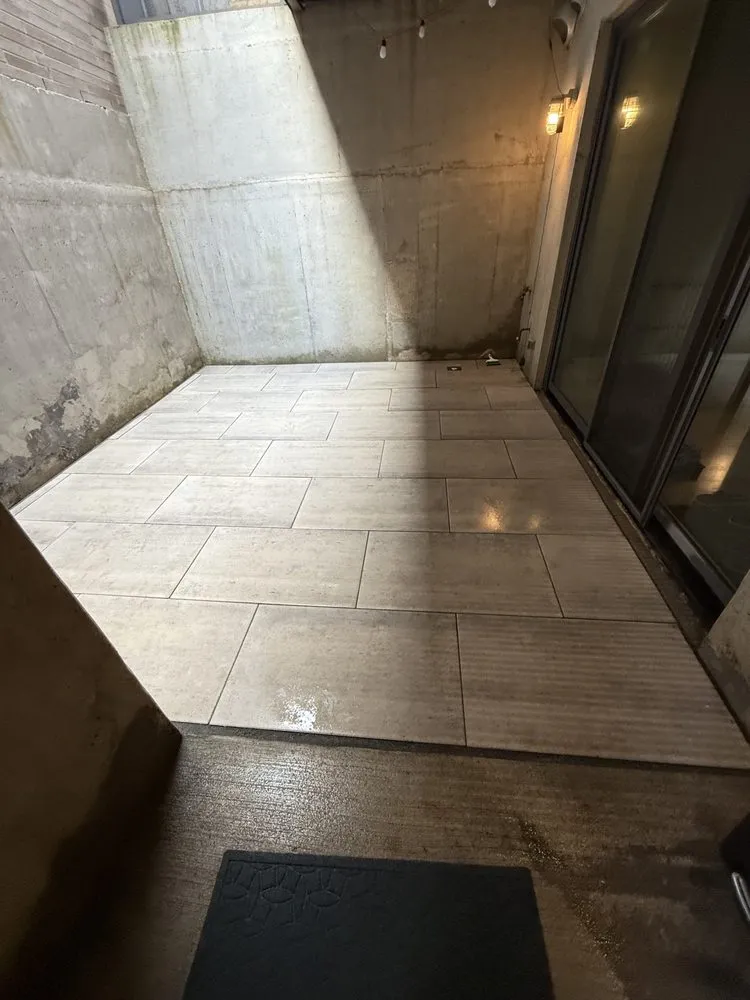 Reliable lawn care service for residential properties in Evanston, IL by Smartgreen Landscaping