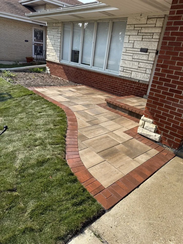 Custom lawn care service for year-round maintenance across Evanston, IL - Smartgreen Landscaping