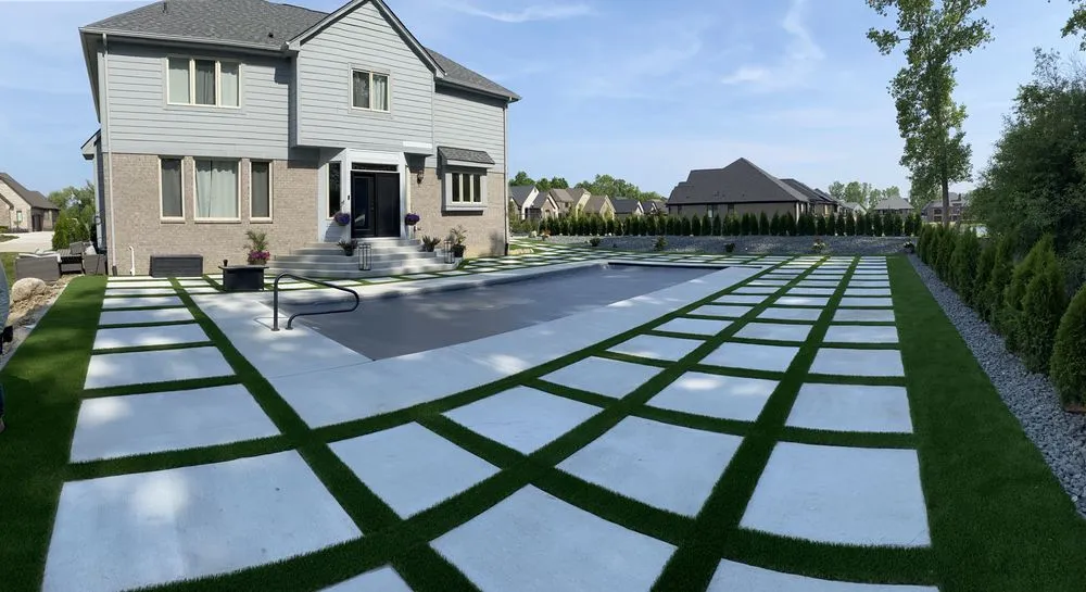 Custom lawn mowing service experts serving Ray Center, MI - Smartscape Landscaping Hardscape