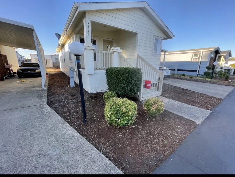 Top-rated lawn care service for residential properties across Salem, OR - SmartScape Solutions