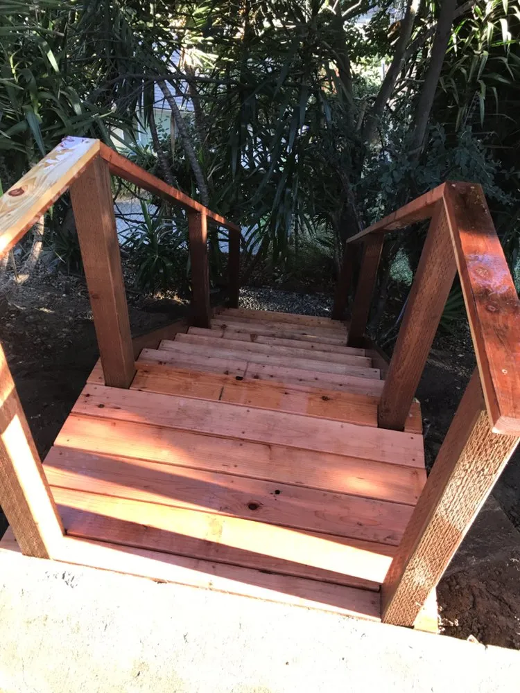 Expert lawn mowing service for residential properties in Berkeley, CA by Smartscaping