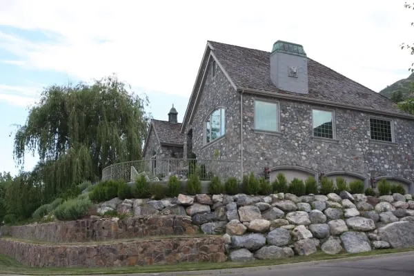 Professional garden landscaping in Pleasant Grove, UT by SMC Construction Services