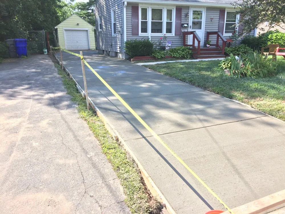 Professional garden landscaping in Enfield, CT - SMC Landscape & Construction