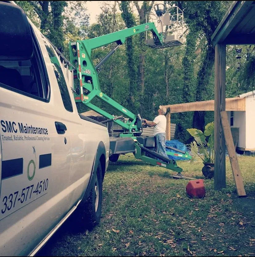 Professional lawn mowing service in New Iberia, LA by SMC Maintenance