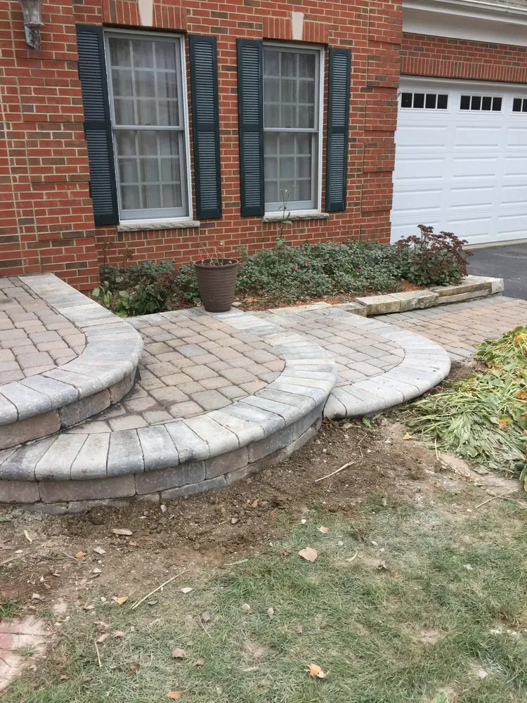 Affordable residential landscaping experts serving Woodstock, IL - SMG Lawn & Landscaping