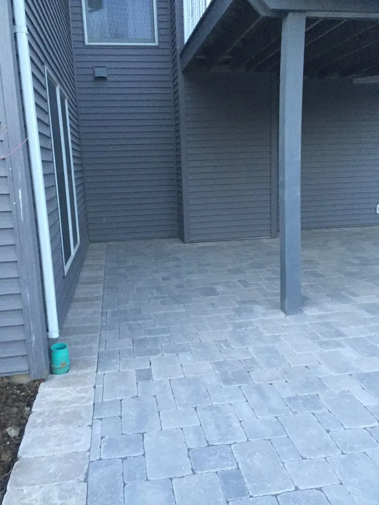 Top-rated landscaping services in Woodstock, IL - SMG Lawn & Landscaping