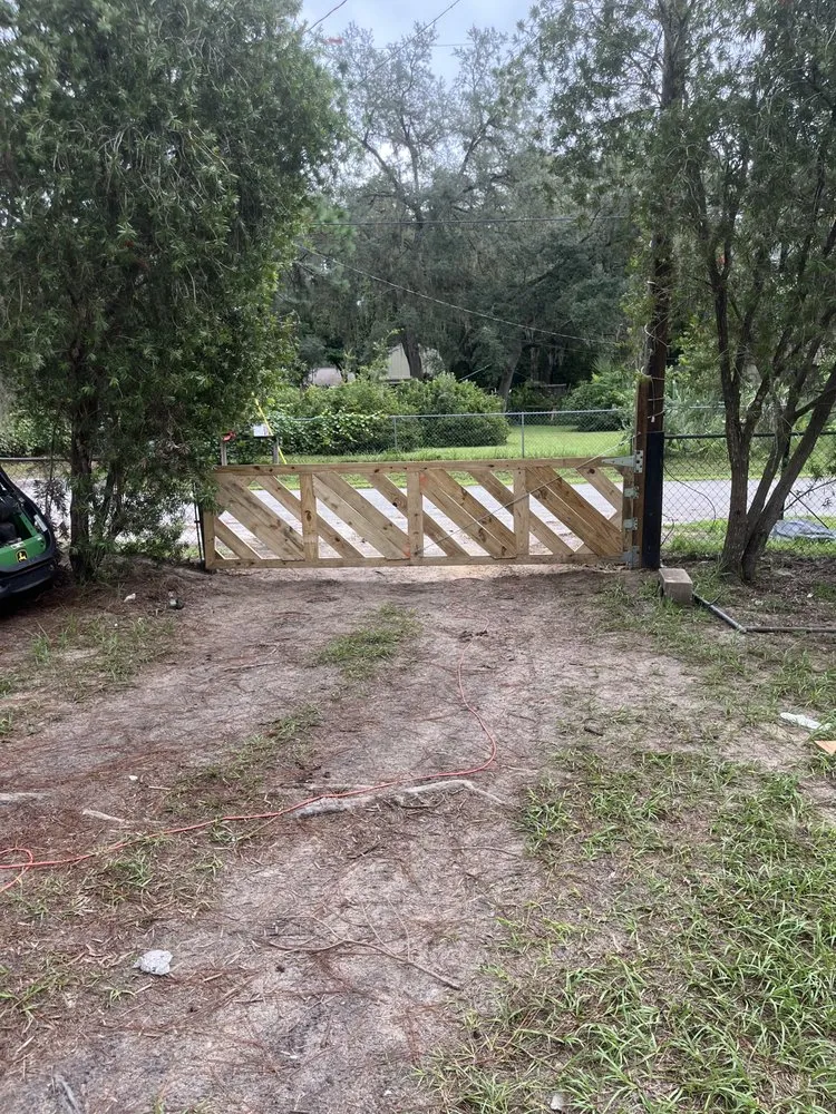 Expert lawn care service in Ocklawaha, FL - SMG Total Home Services