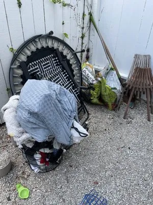 SMH Junk Removal Logo