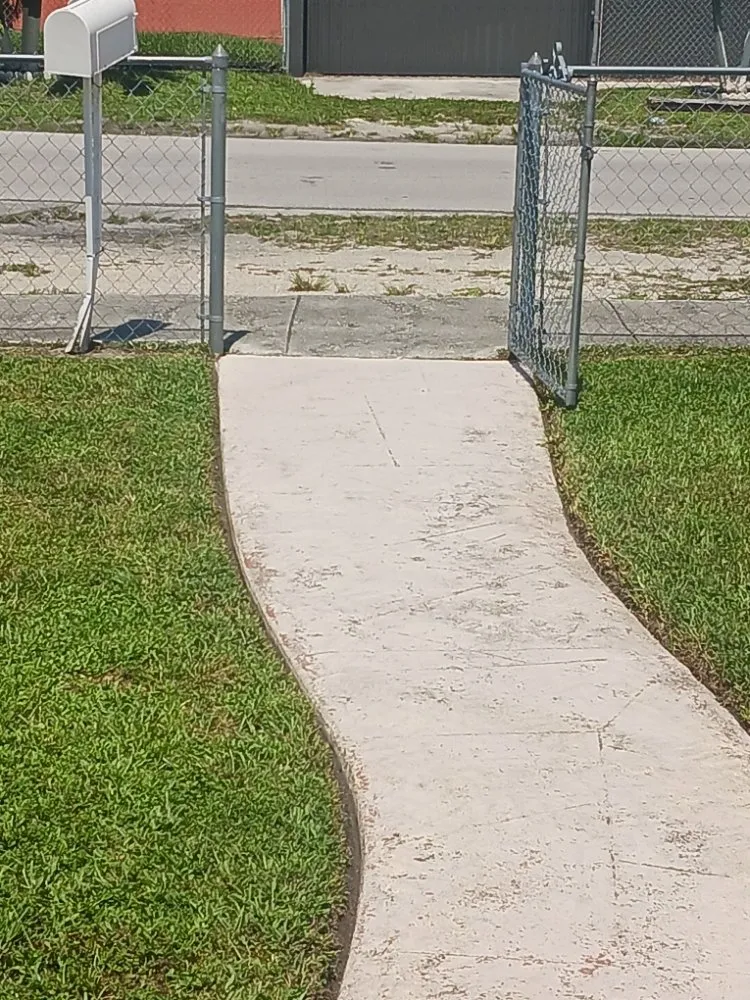 Expert lawn mowing service in Opa-locka, FL - Smiff And Son Landscaping