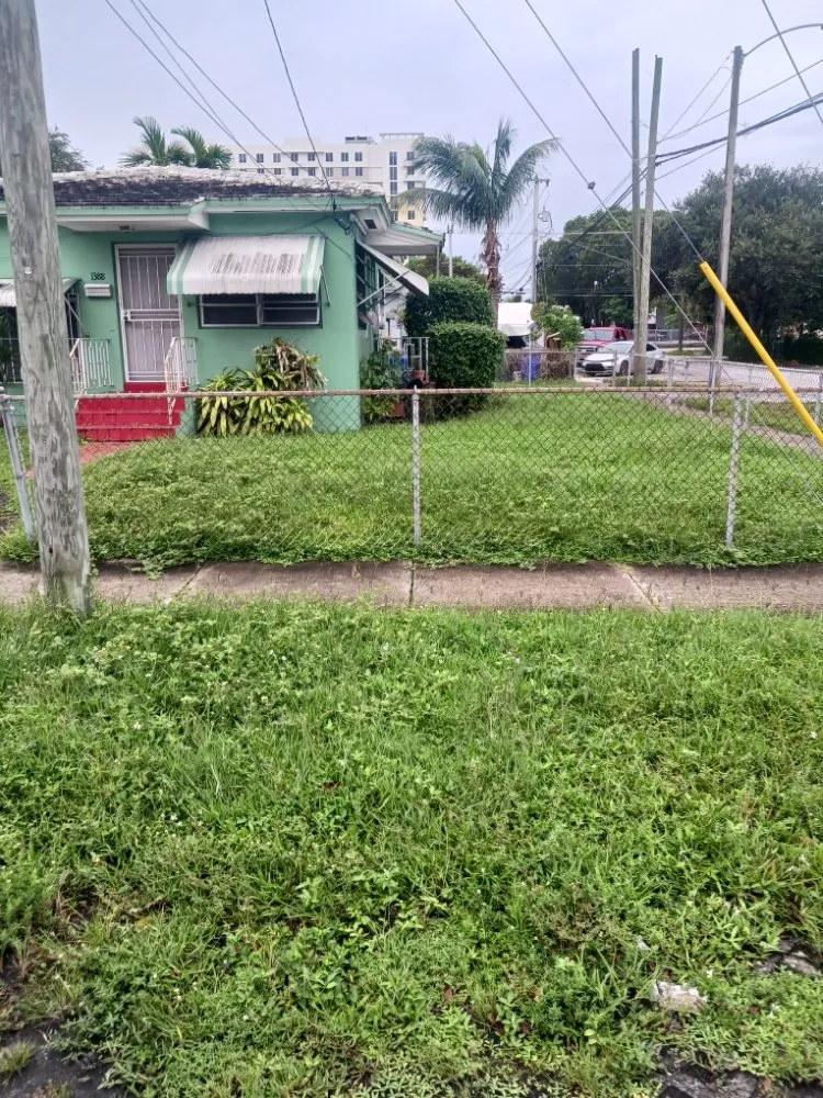 Reliable landscaping services in Opa-locka, FL - Smiff And Son Landscaping