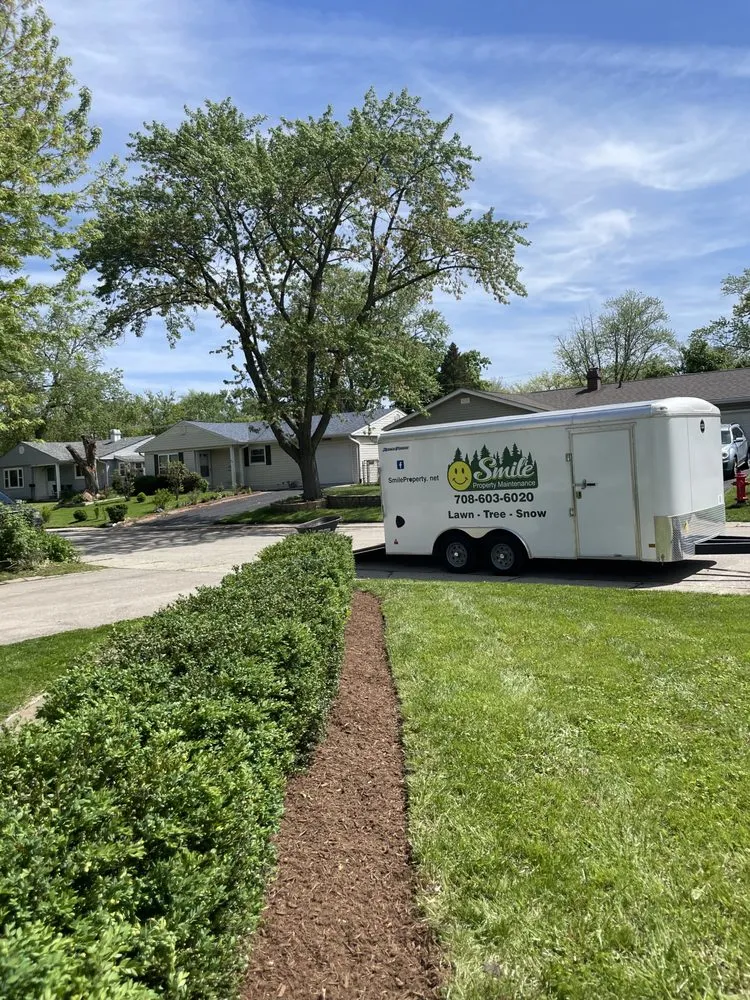 Top-rated lawn care service in Lake in the Hills, IL - Smile Property Maintenance