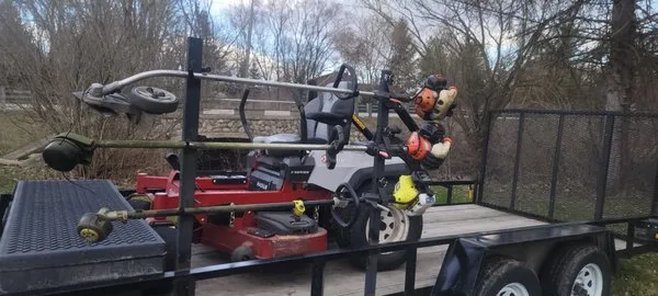 Smiley's Lawn Care Logo