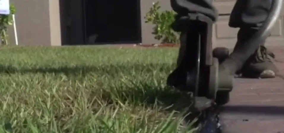 Expert garden landscaping in Palm Bay, FL - Smiley's Lawn Service