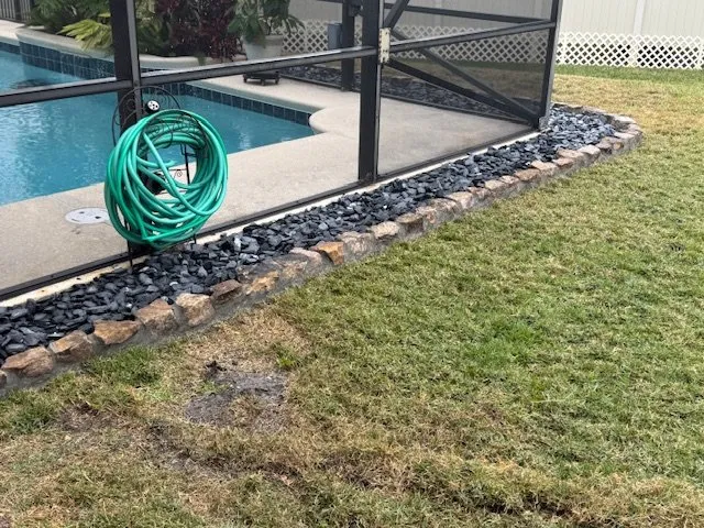 Affordable yard maintenance in Melbourne, FL - Smilin' Curbs