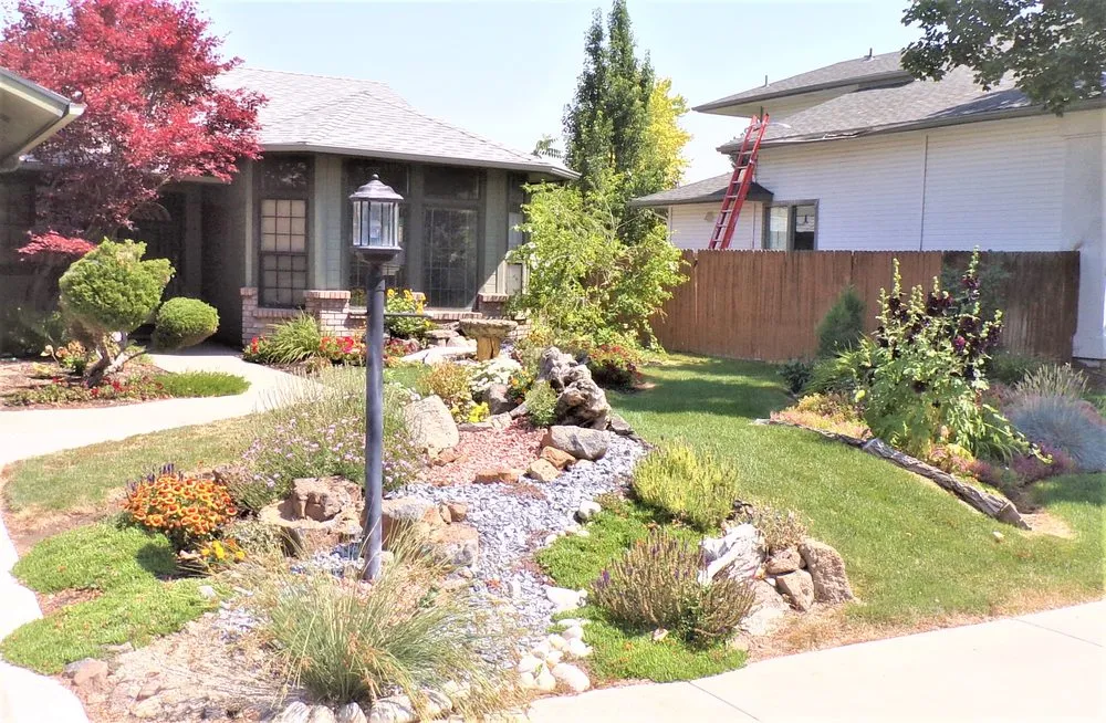 Local lawn mowing service for homes in Mountain Home, ID by Smiling eyes landscape