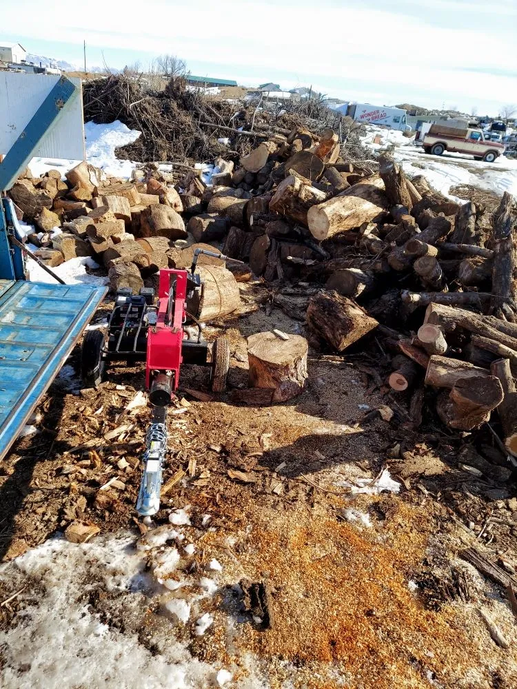 Expert yard maintenance in Mountain Home, ID - Smiling eyes landscape