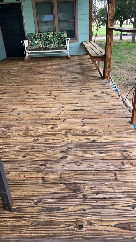 Custom garden landscaping in Devine, TX - Smith And Myers Home Remodeling