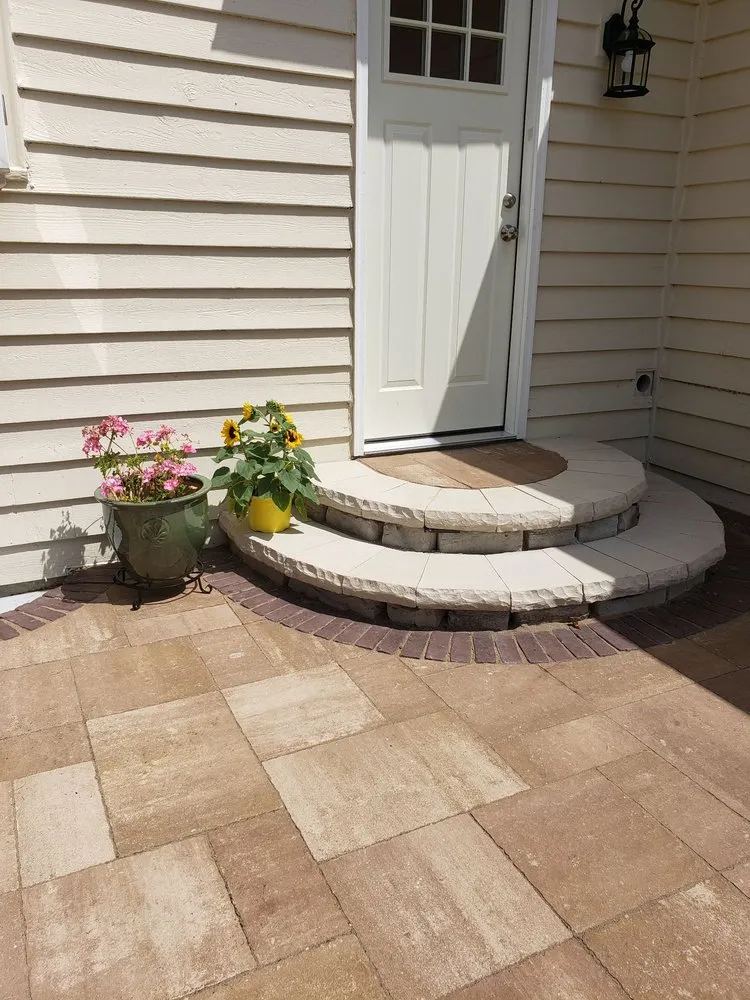 Reliable garden landscaping in Carol Stream, IL by Smith Brothers