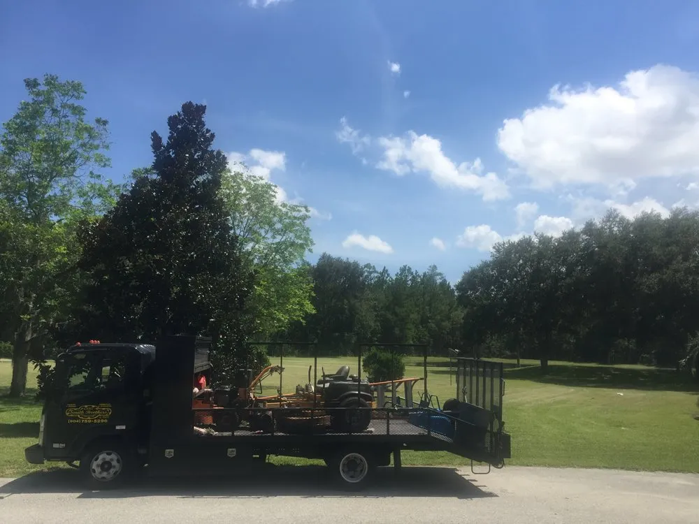 Expert yard cleanup service in Jacksonville, FL - Smith Brothers Lawn Maintenance
