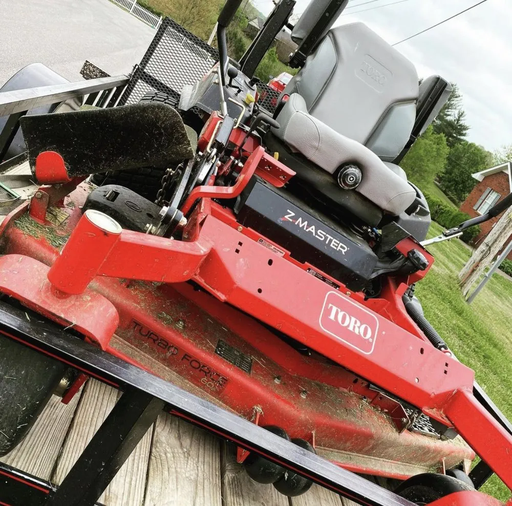 Local yard cleanup service in Hickman, TN - Smith County Lawn And Maintenance