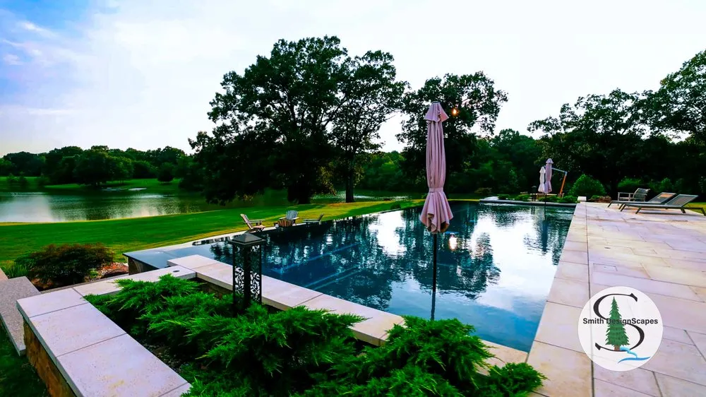 Local yard cleanup service for homes in Jackson, TN by Smith DesignScapes