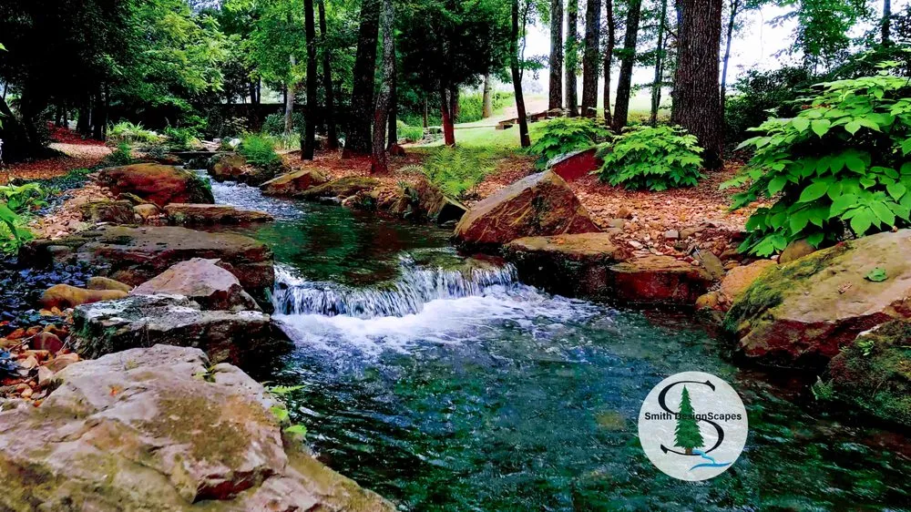 Local yard maintenance in Jackson, TN by Smith DesignScapes