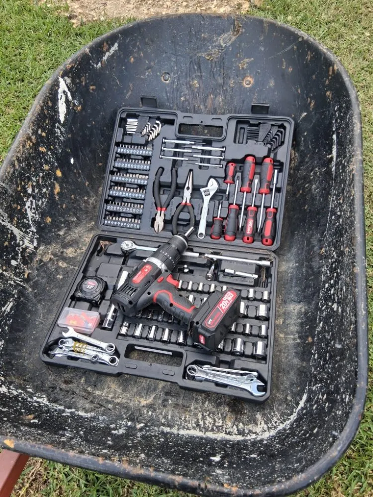 Professional residential landscaping in Baker, LA by Smith Enterprises