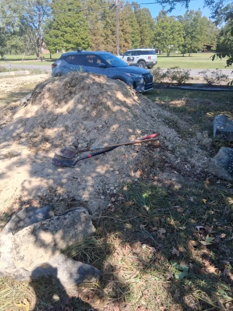 Custom yard cleanup service in Baker, LA - Smith Enterprises