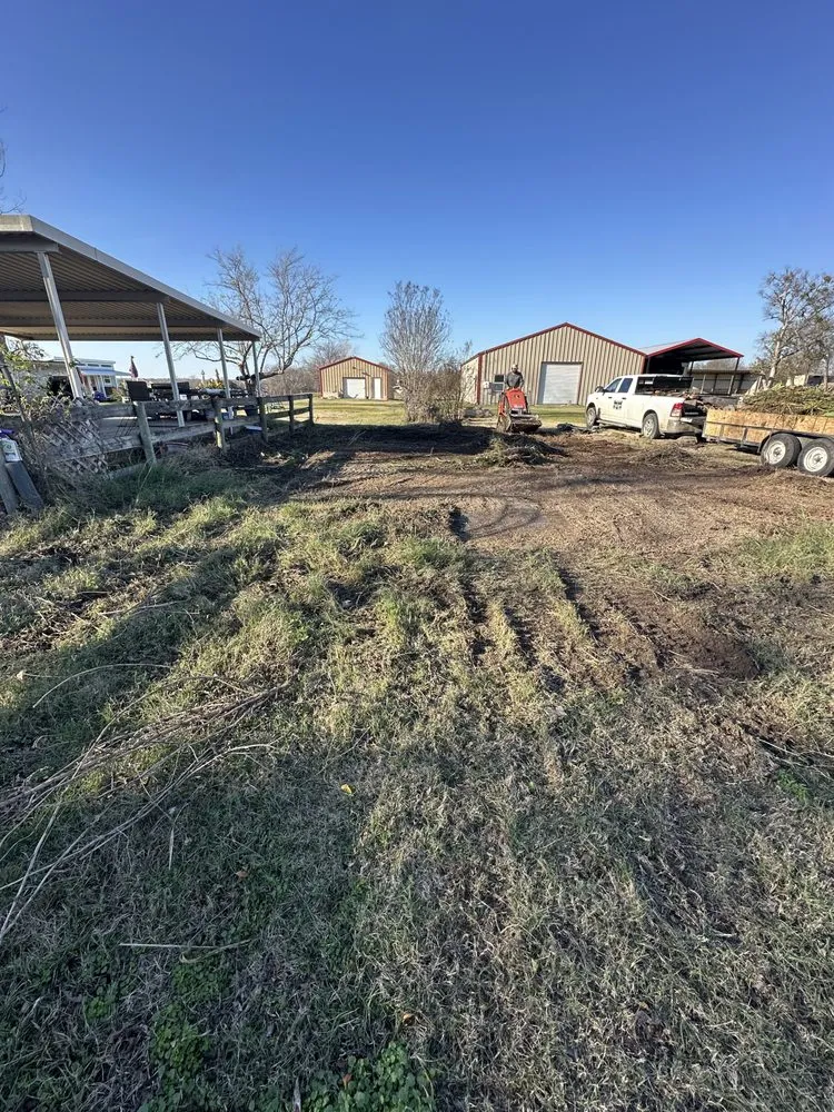 Top-rated outdoor landscaping in Gatesville, TX by Smith Land and Tree Services