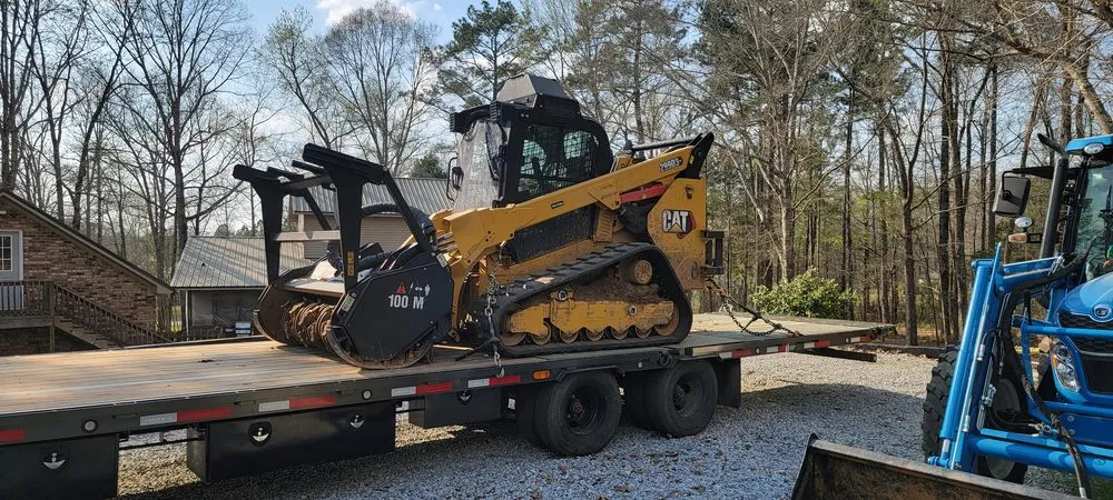 Top-rated yard cleanup service for homes across Wilsonville, AL - Smith Land Management