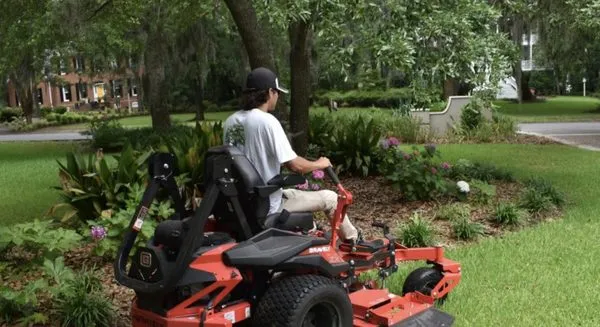 Smith Land Outdoors Logo