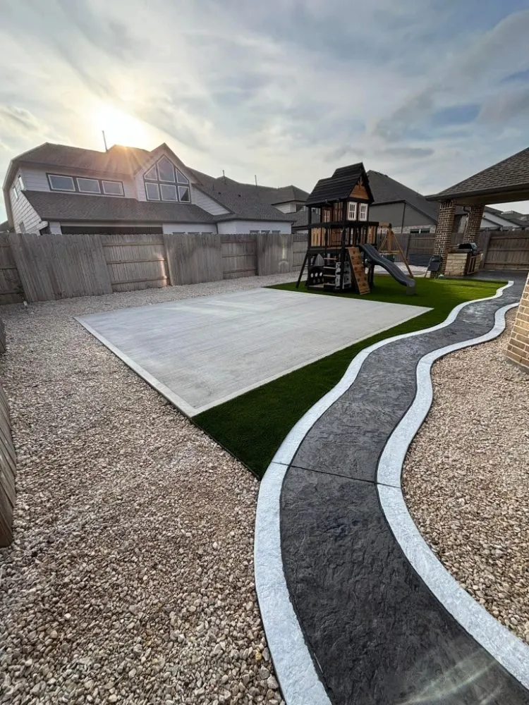 Reliable yard cleanup service experts serving McMinnville, TN - Smith Landscaping & Construction