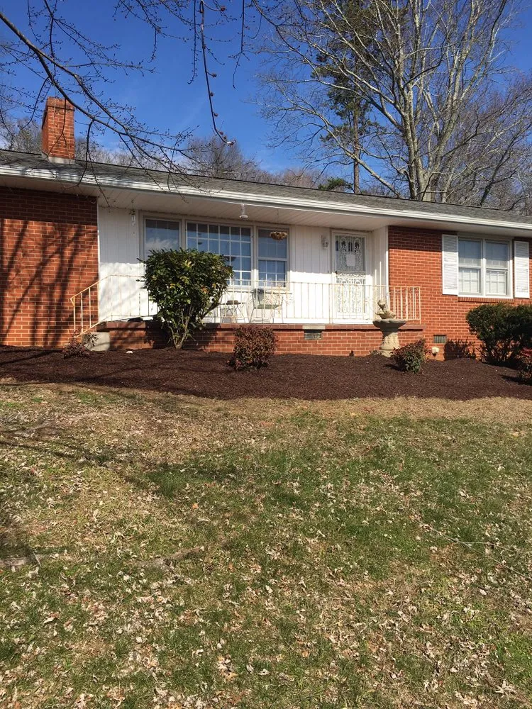 Top-rated yard cleanup service near you across Maynardville, TN - Smith landscaping and lawn care