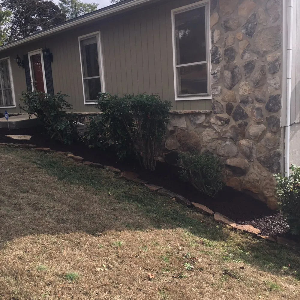 Affordable lawn mowing service experts serving Maynardville, TN - Smith landscaping and lawn care