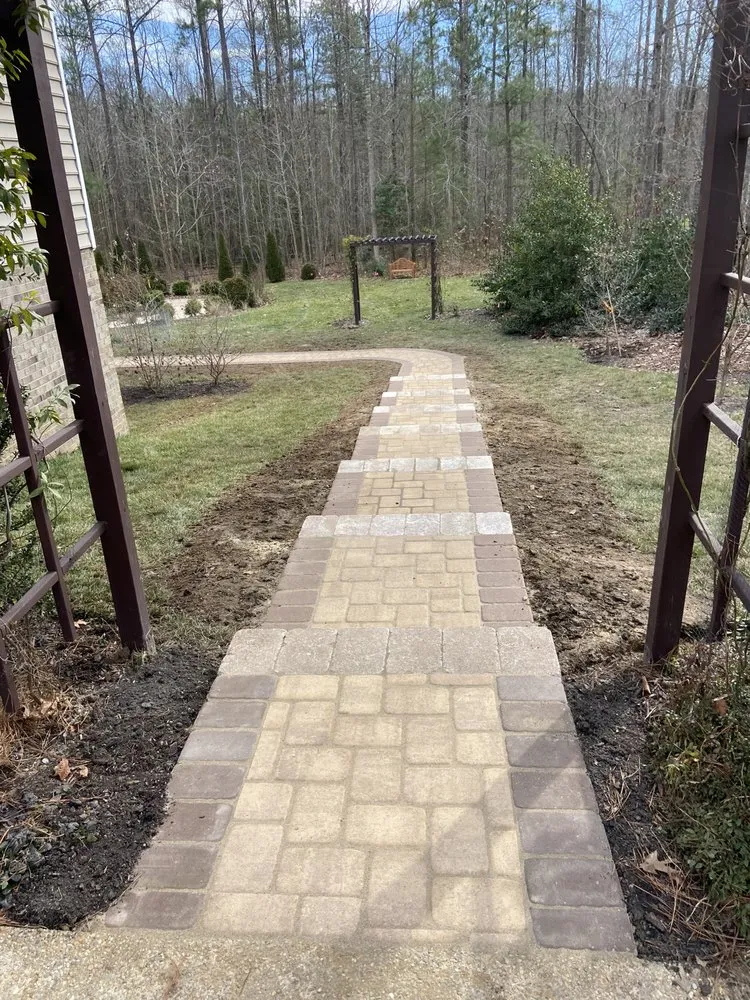 Reliable yard maintenance in Glen Allen, VA - Smith Landscaping