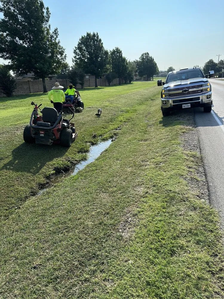 Local lawn care service in Richland Hills, TX - Smith Lawn and Tree